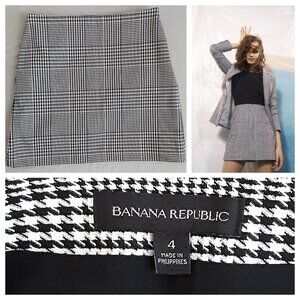 Plaid Mini Skirt NWOT (Banana Republic)